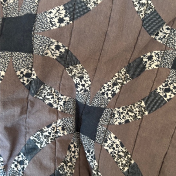 Universal Thread quilted inspired Patterned Jacket - Picture 3 of 6